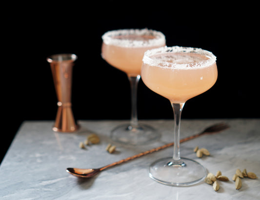 Grapefruit & Cardamom Reverie: A Probiotic Kefir Mocktail with a Twist